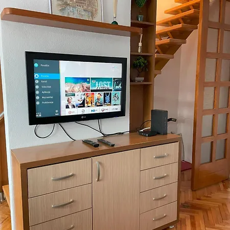 Apartment Cozy Attic And Backyard Sarajevo