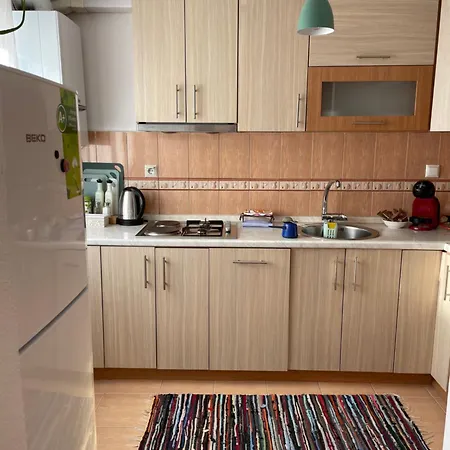 Cozy Attic - Free Parking *