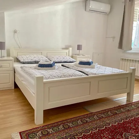Διαμέρισμα Cozy Attic *
