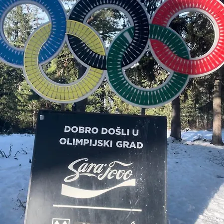 Cozy Attic - Free Parking Apartman