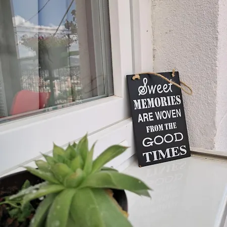 Cozy Attic - Free Parking Apartman