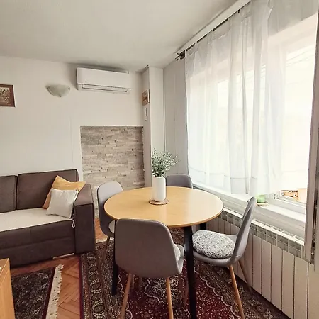 Apartament Cozy Attic&backyard Sarajewo