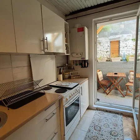 Apartament Cozy Attic&backyard *