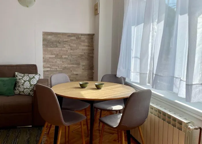 Cozy Attic - Free Parking شقة سراييفو